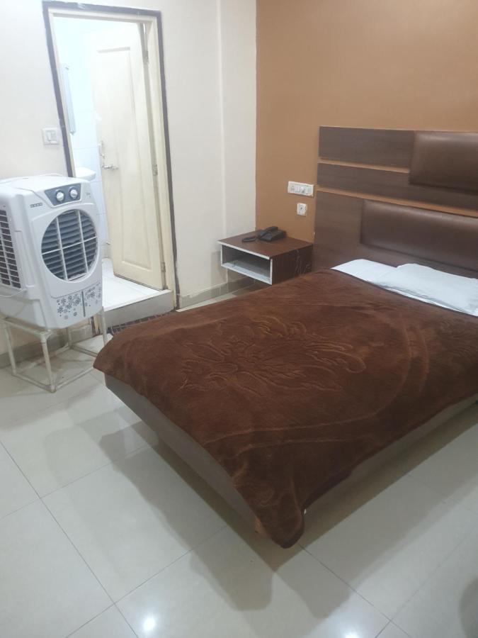 Hotel Anmol Ambikapur Esterno foto