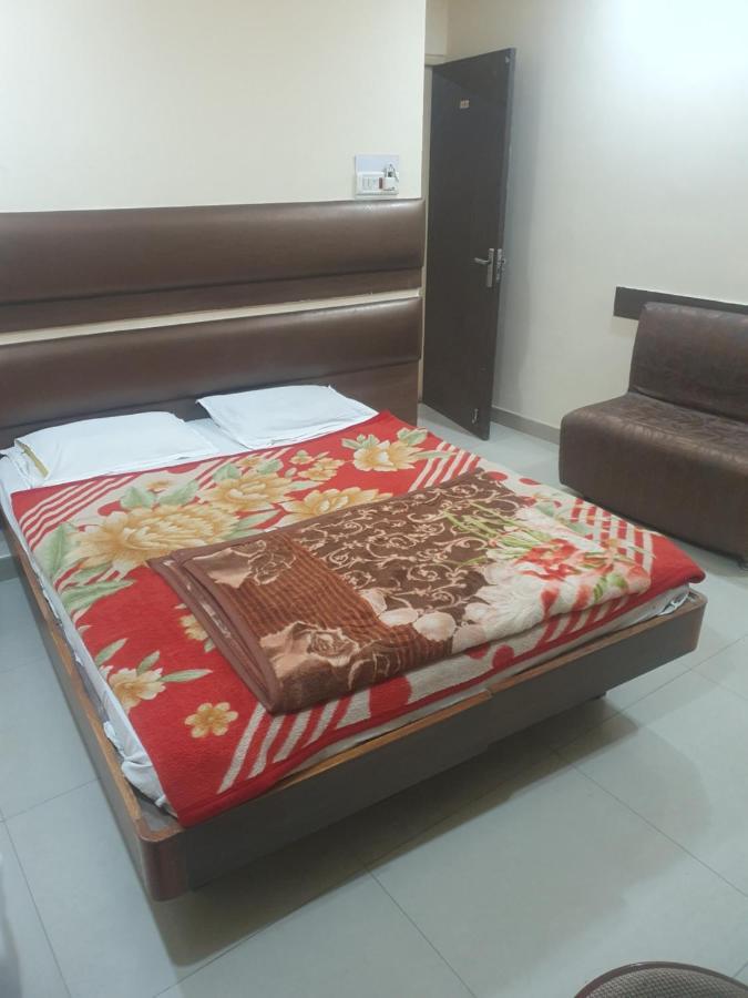 Hotel Anmol Ambikapur Esterno foto