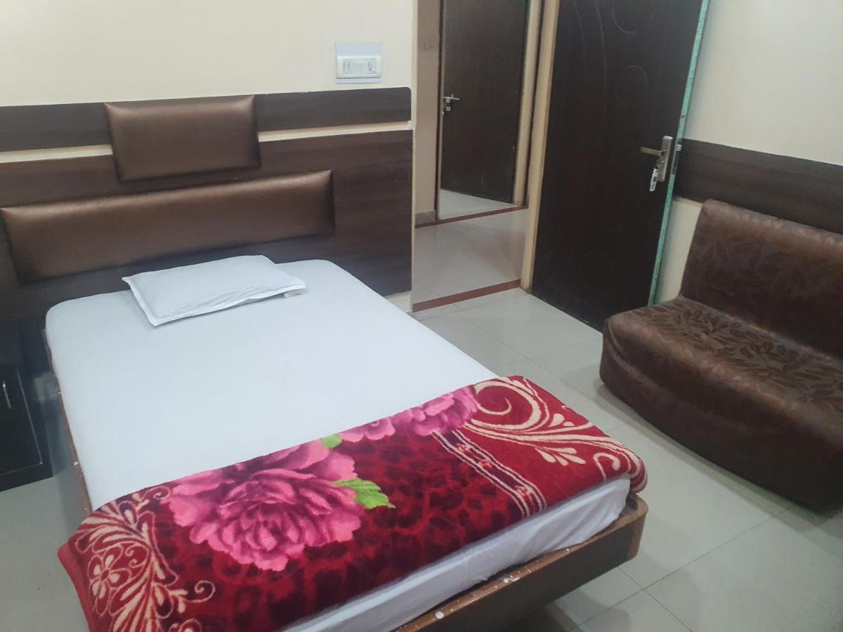 Hotel Anmol Ambikapur Esterno foto