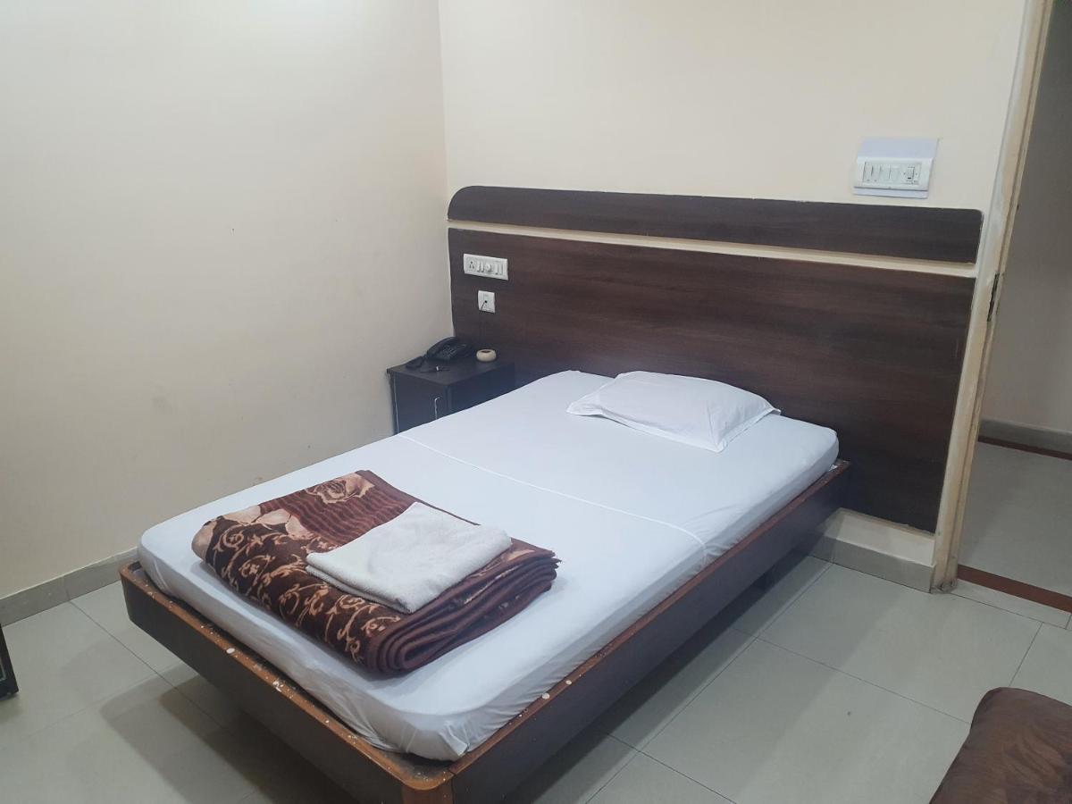 Hotel Anmol Ambikapur Esterno foto