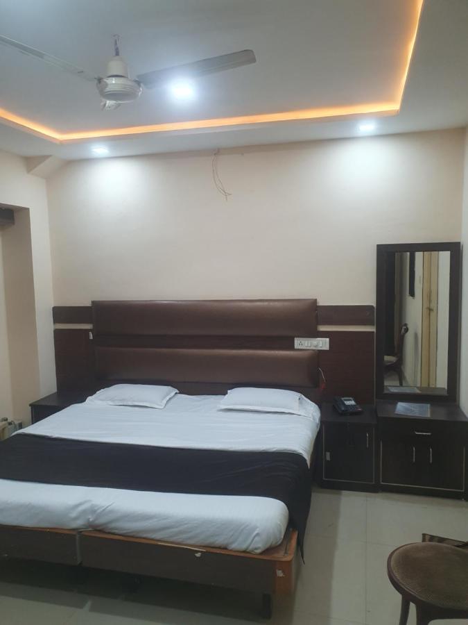 Hotel Anmol Ambikapur Esterno foto