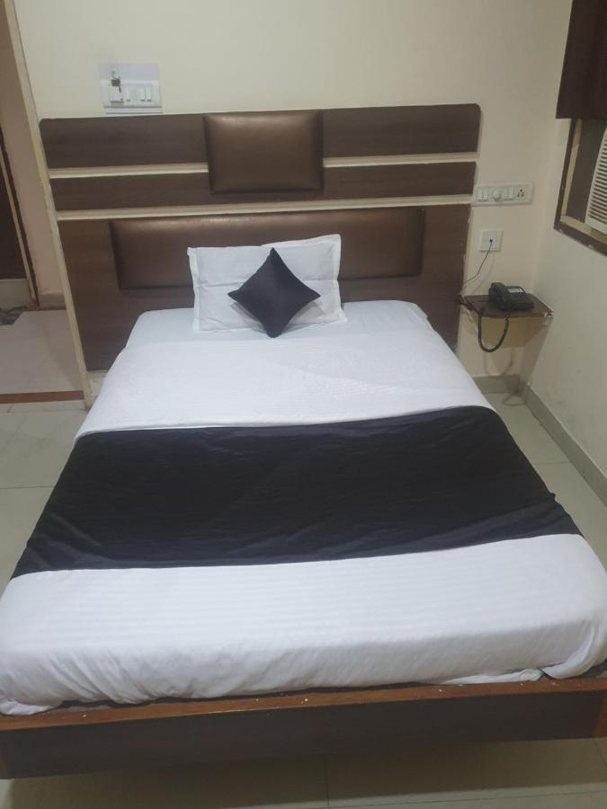 Hotel Anmol Ambikapur Esterno foto