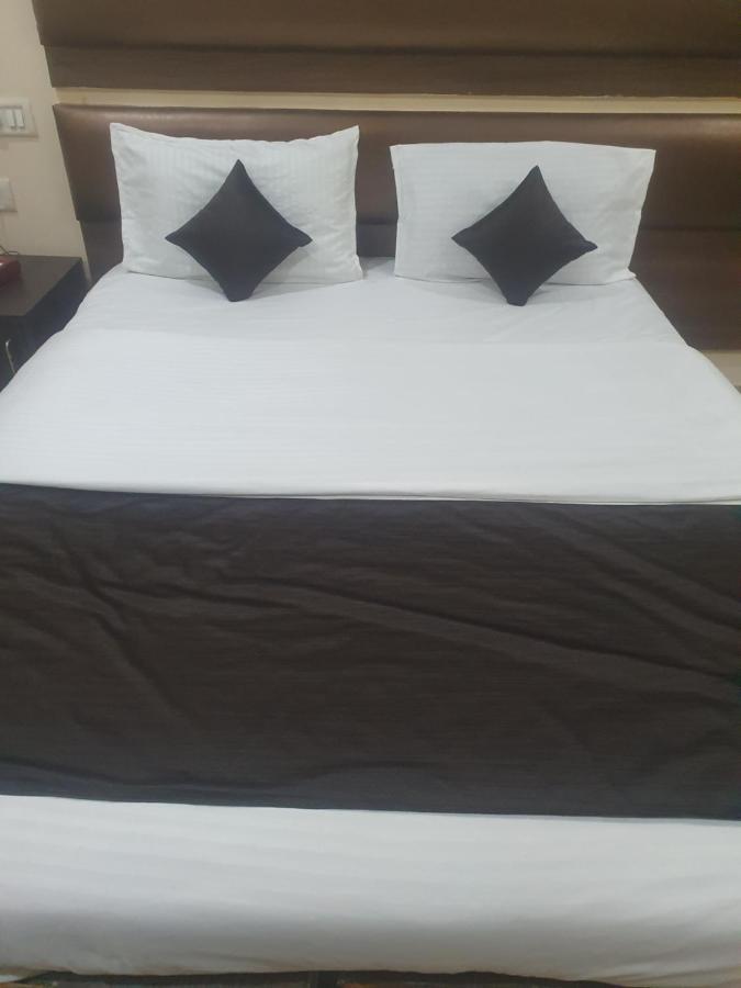 Hotel Anmol Ambikapur Esterno foto