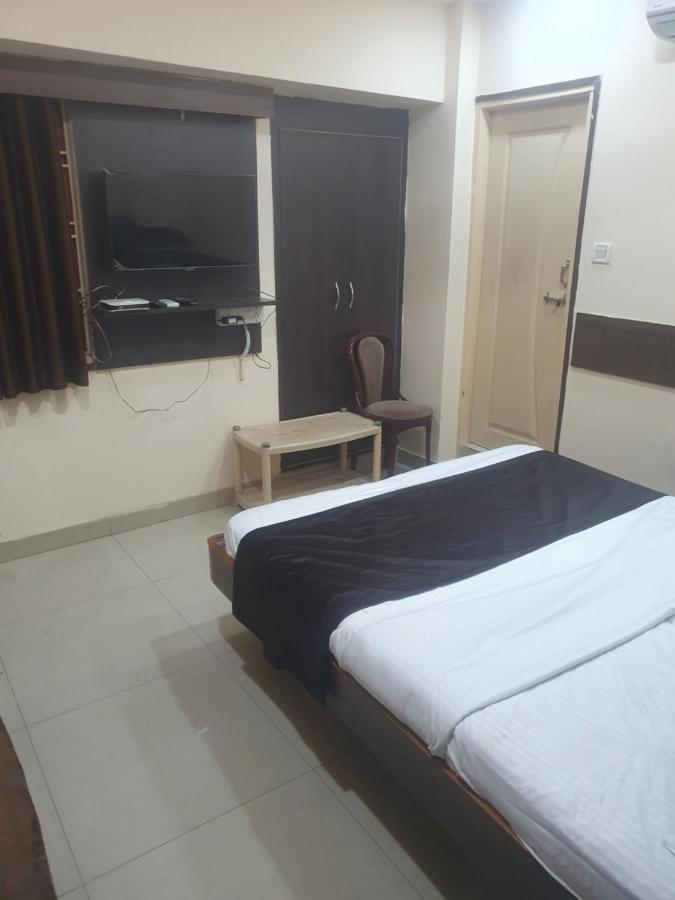 Hotel Anmol Ambikapur Esterno foto