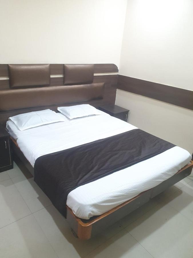 Hotel Anmol Ambikapur Esterno foto